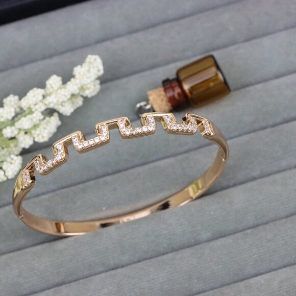 Geometric Rose Gold Bangle with Zig-Zag Diamond Design, XPBL0447 - Picture 10 of 11